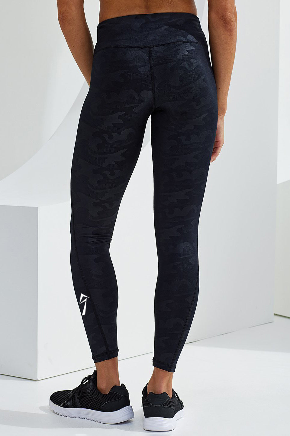 Tech Performance Camo Leggings